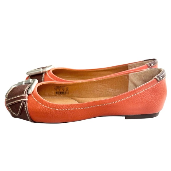 NWOB Fossil Coral and Brown Loafers with Stylish Buckle - Picture 3 of 7